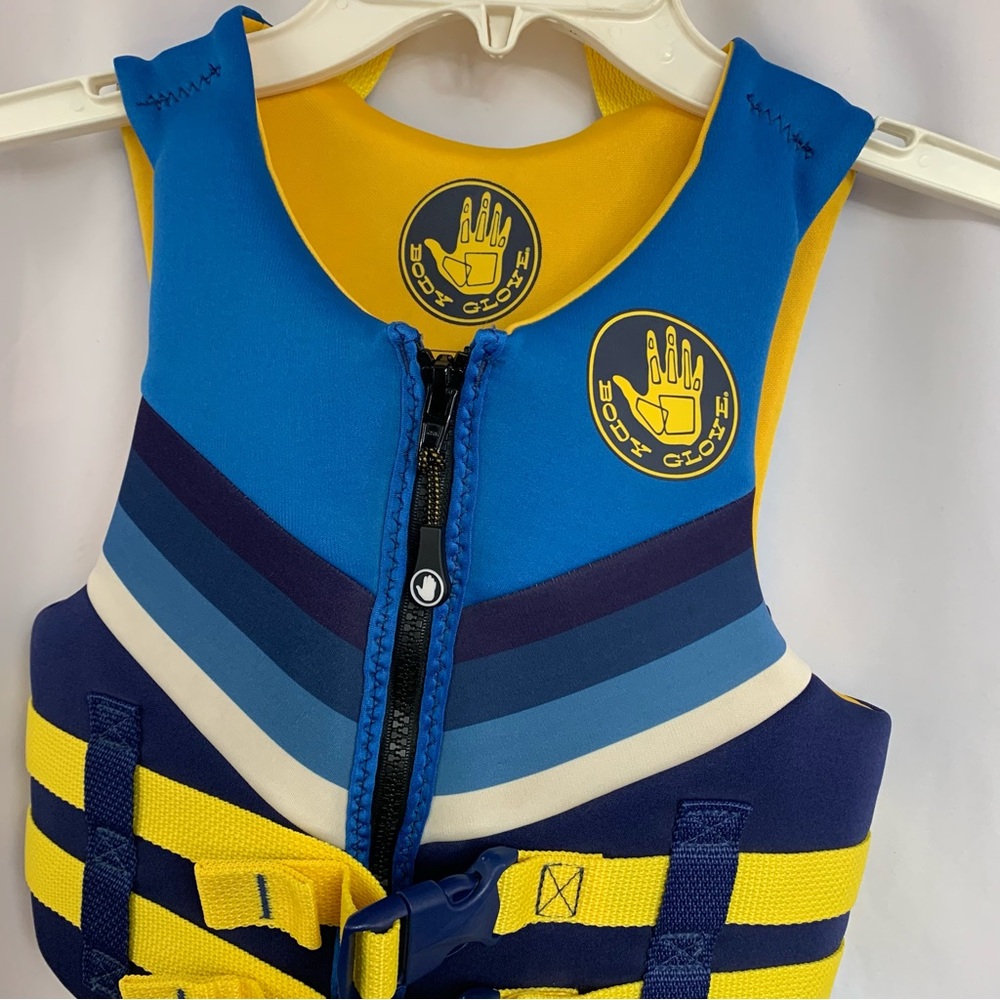 Body Glove Life Jacket fits up to 70 Pounds Keep Your Love One Safe Like New
